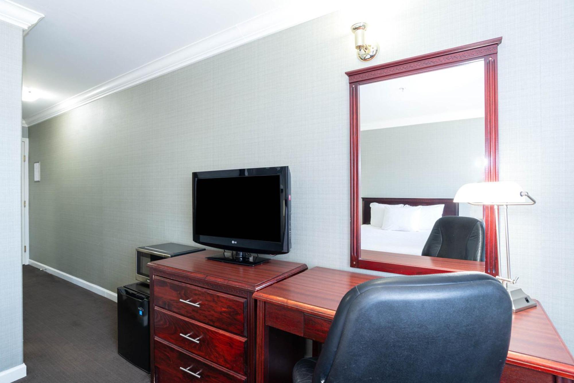 Sandman Hotel Red Deer Extérieur photo