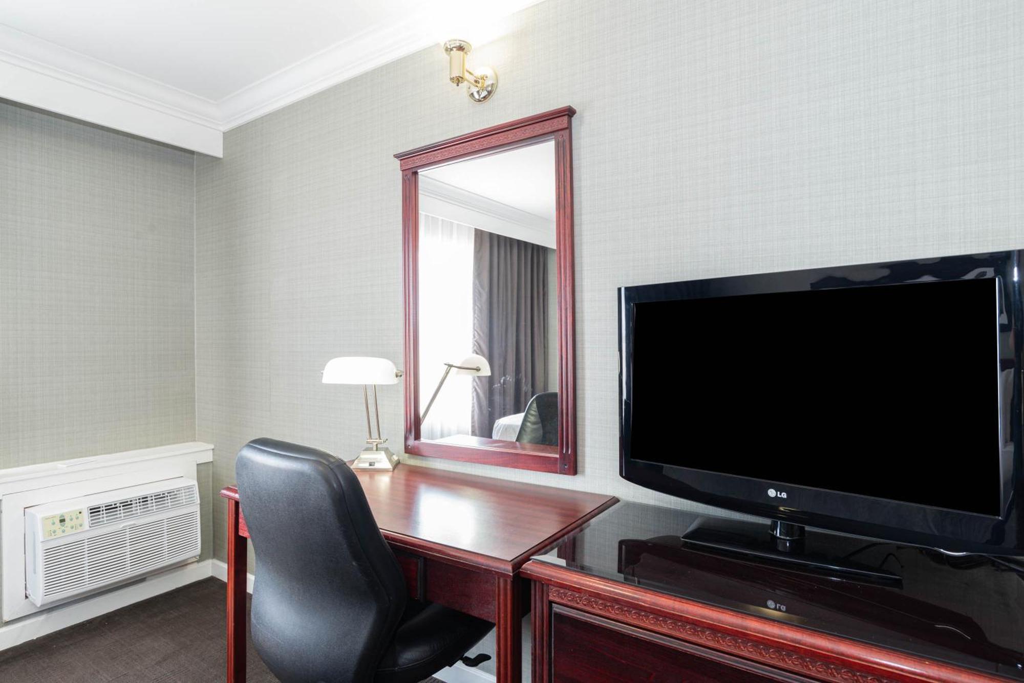 Sandman Hotel Red Deer Extérieur photo