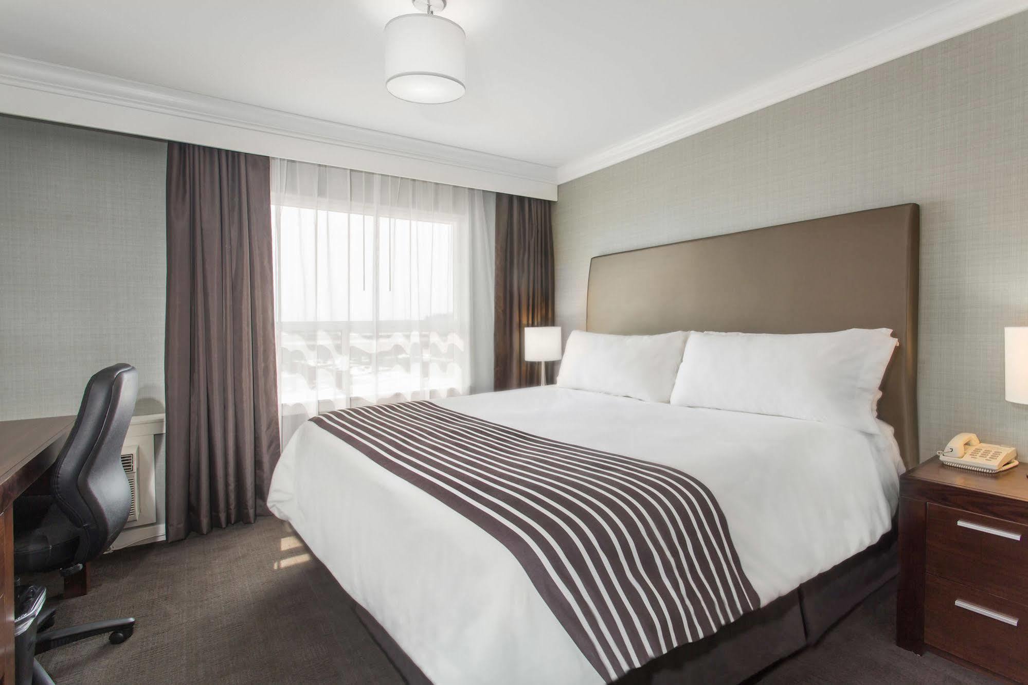 Sandman Hotel Red Deer Extérieur photo